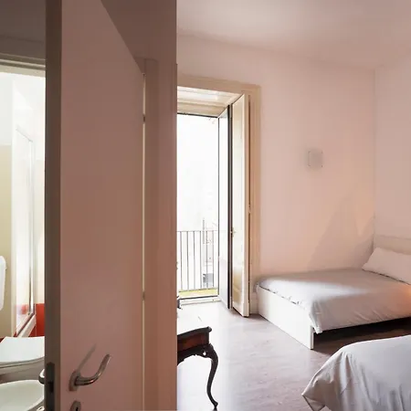 Nocleg ze śniadaniem B&B Universita 4*