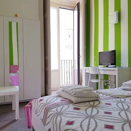 Universita Nocleg ze śniadaniem