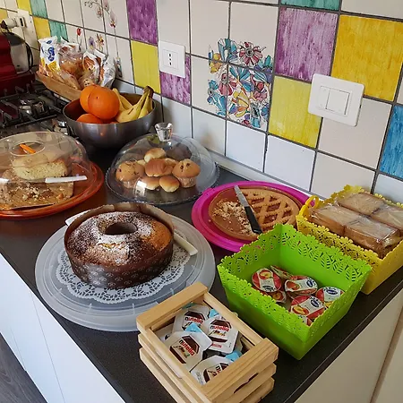 Universita Nocleg ze śniadaniem 4*